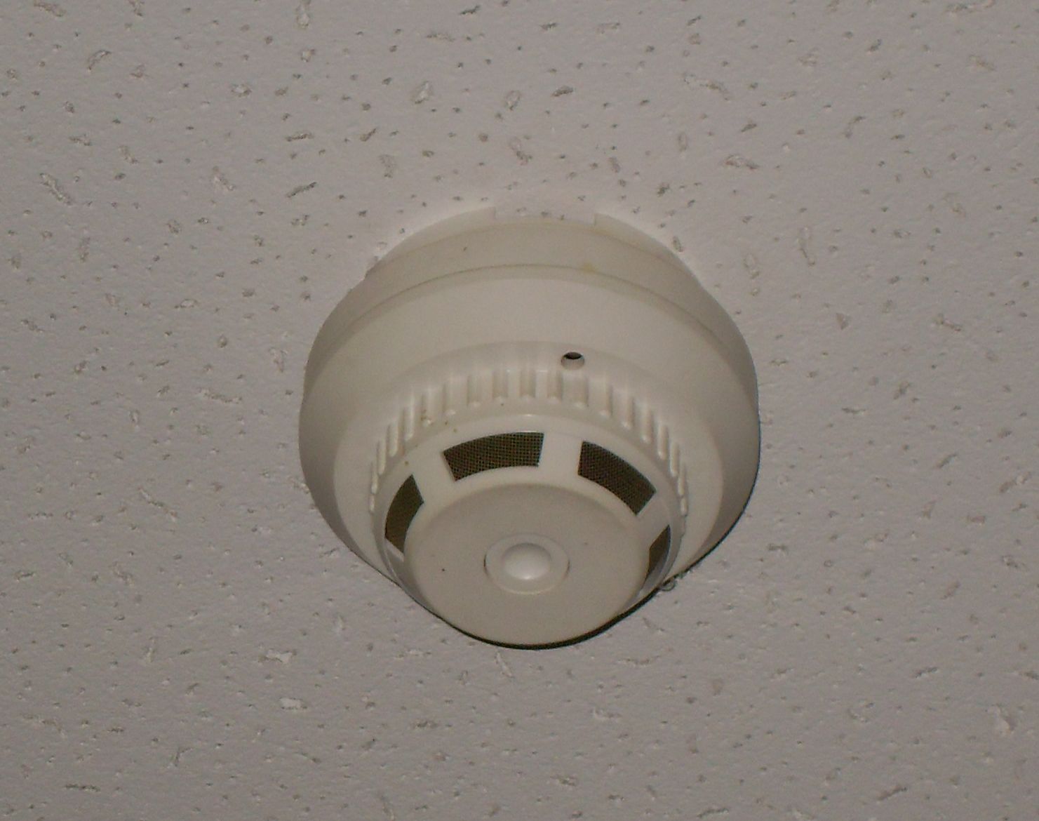 Red Cross to Install 2,000 Smoke Detectors in Michigan Homes