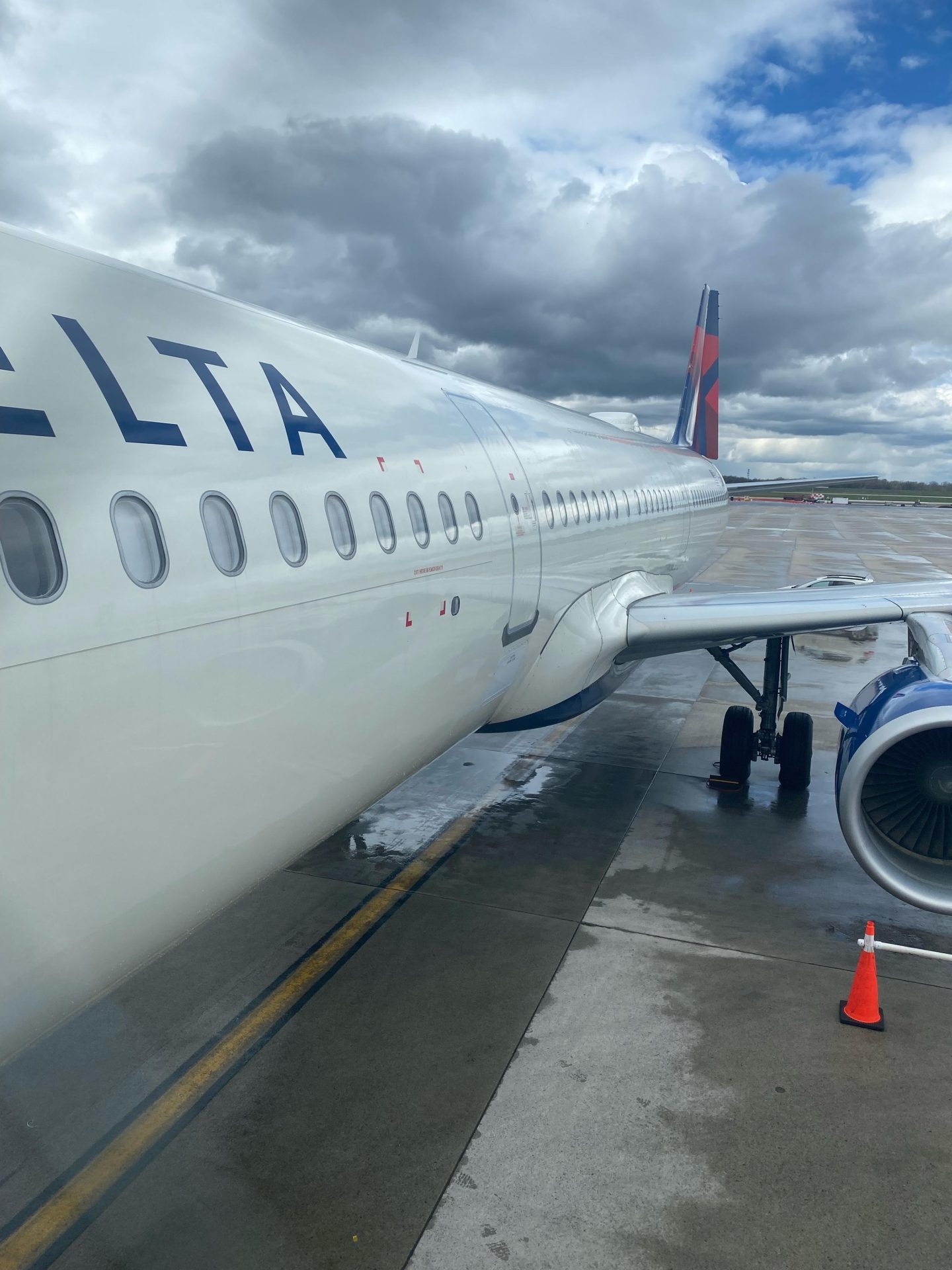 Delta Adds Detroit Flights to Houston So You Can Watch the Wolverines