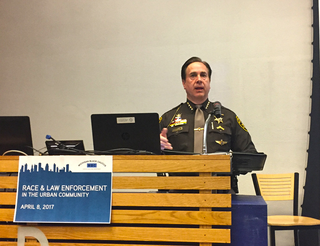 Oakland County Sheriff to Michigan Legislature: Expand Lifesaving ...