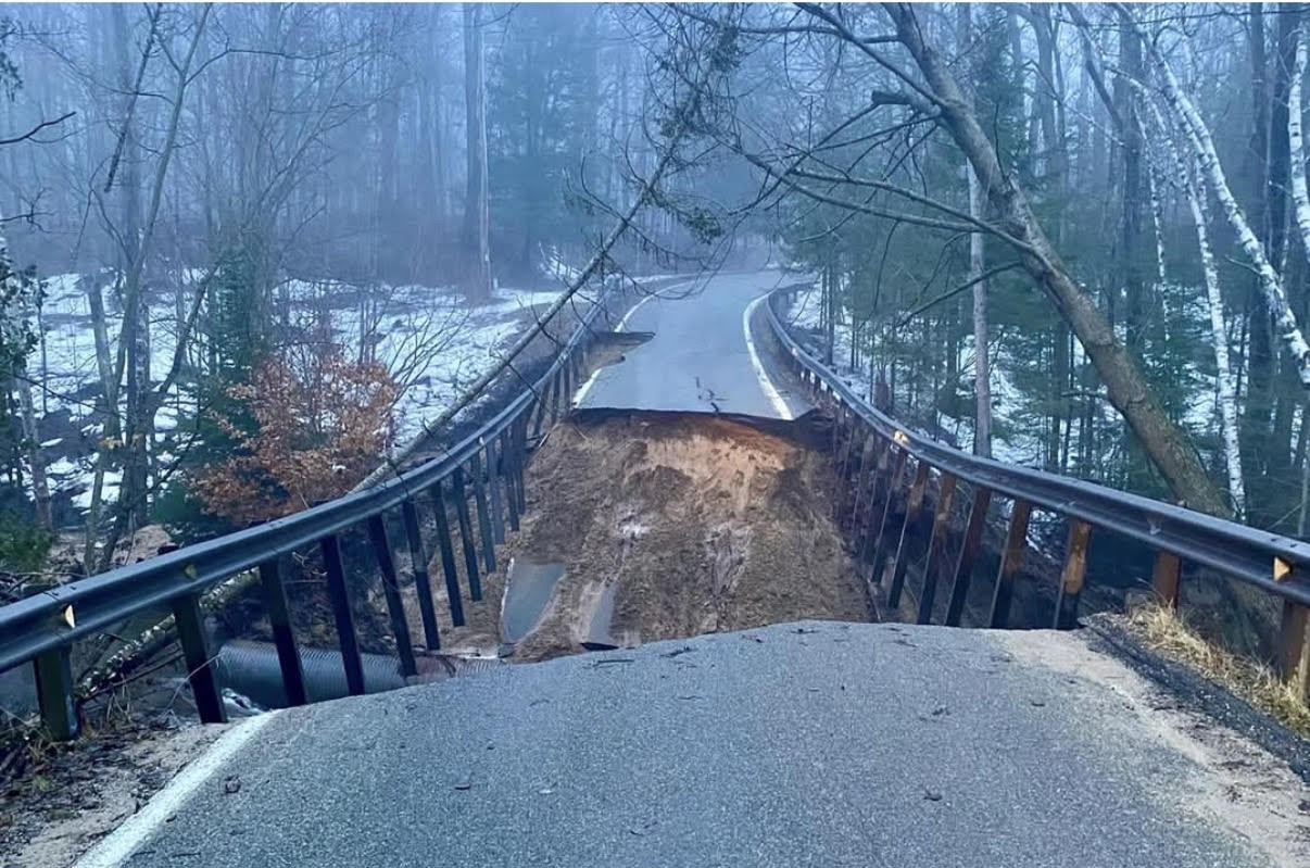 Flooding Washes Out Stretch of Iconic Tunnel of Trees Highway in ...